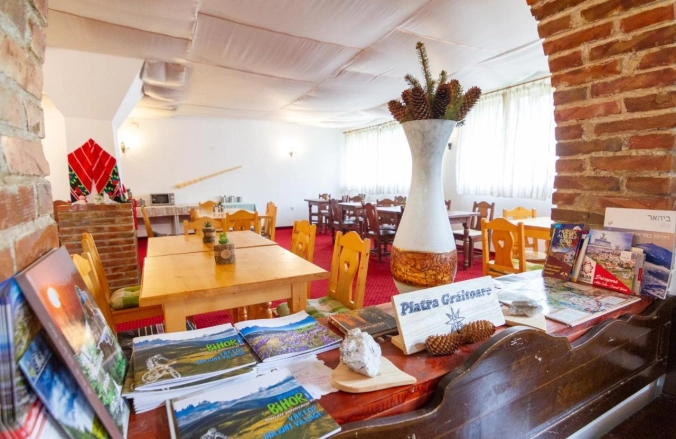 Pensiunea Piatra Grăitoare Vârtop