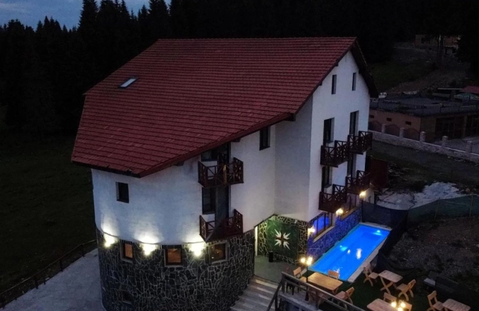 Pensiunea Piatra Grăitoare Vârtop