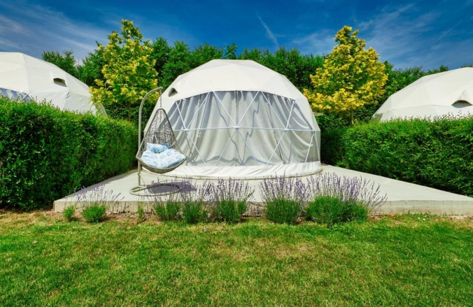 Seagloo Glamping - Adults Only