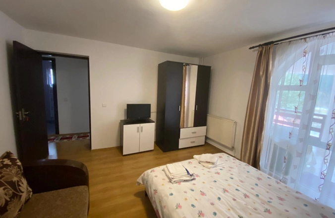 Casa Cristalina & Dumi Albac