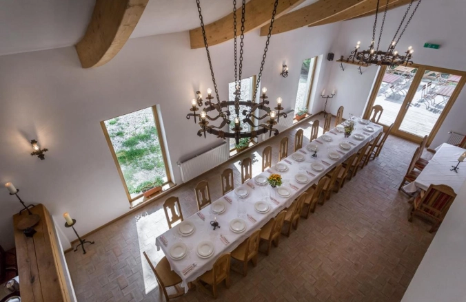 Hanul Vatra Costești