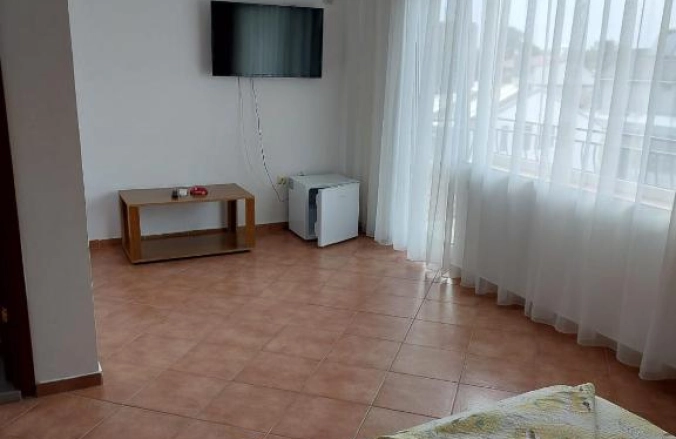 Casa Galbena Costinesti