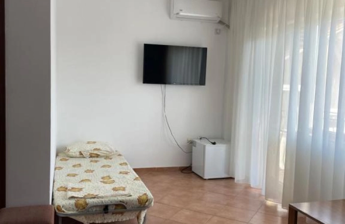 Casa Galbena Costinesti