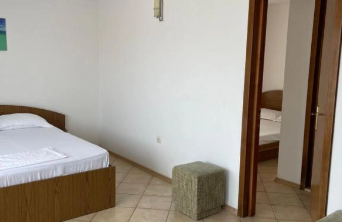 Casa Galbena Costinesti